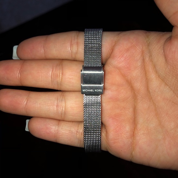 Michael Kors Watch - Picture 3 of 3